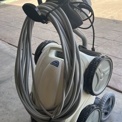 Polaris Robotic Pool Cleaner P945