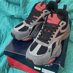 Men's Reebok Size 10.5