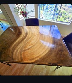 Stunning E Swirl Dining Table