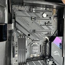 FOR PARTS!!!! ASUS  Z490-E 