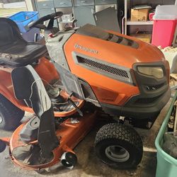 Husqvarna Riding Lawnmower 