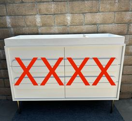 WEST ELM - White Baby Changing Table Topper