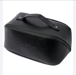Beautiful NEW Leather Sephora Beauty Insider Large Makeup carrying case!