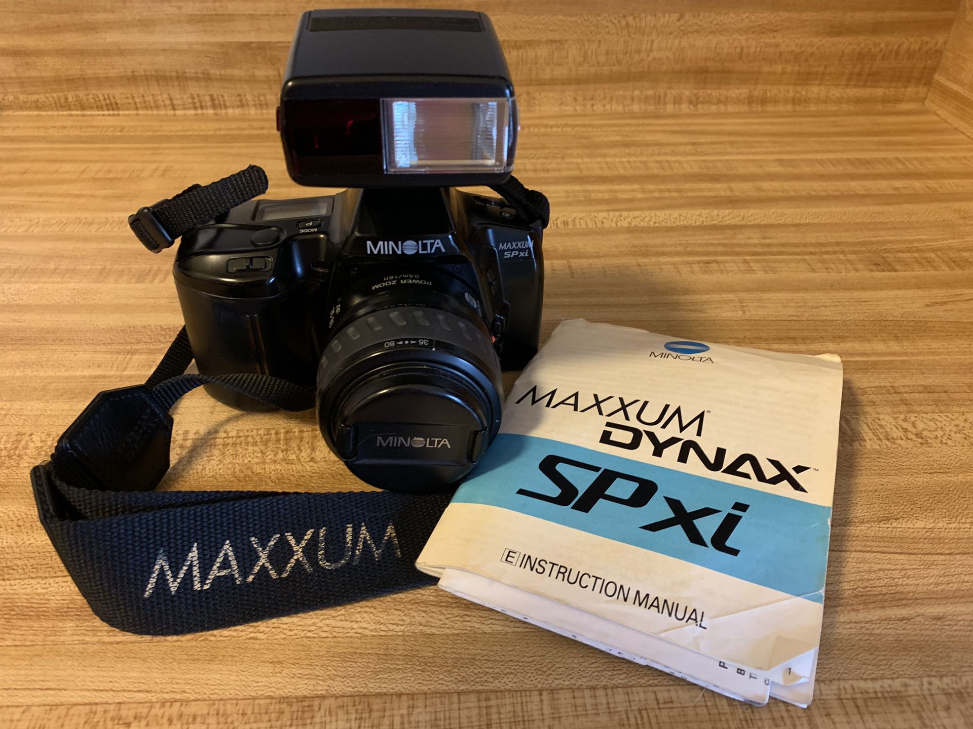 MINOLTA MAXXUM SPxi 35mm Film Camera
