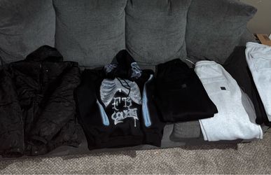 Fb county 2 hoodies, 2 sweatpants and 2 shorts together medium