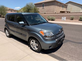 2011 Kia Soul. Clean Title. 139k miles.