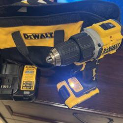 DEWALT Drill And Battery And Charger And Bag 
