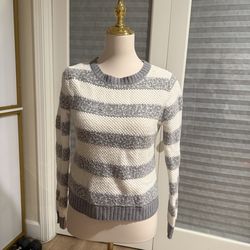 Sweater ( size S)