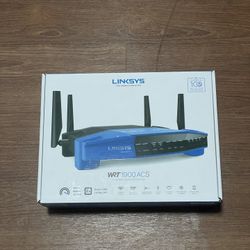 Linksys WRT 1900 ACS Dual Band Wireless Router 