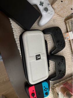 Nintendo switch Oled with accessories