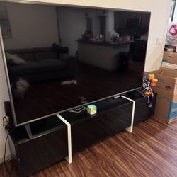 Tv 75 And Rack 
