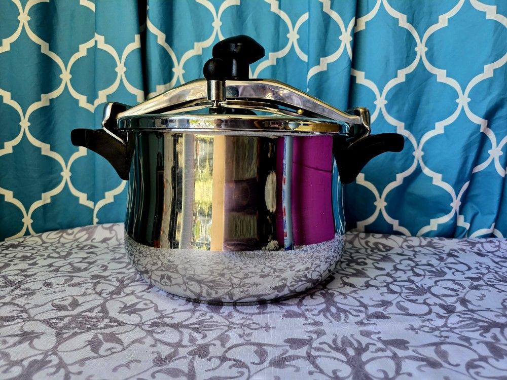 Pro Selections 8L Pressure Cooker