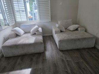 2 white lounge couch