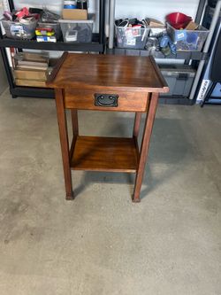 Oak Color Lamp Table w/Drawer