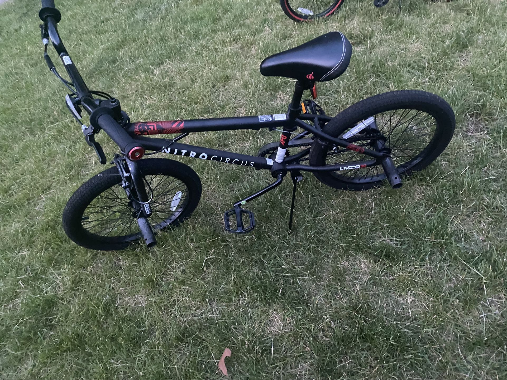Bmx Nitro Circus Kids Bike 20in Hyper Nitro Circus RWilly Jet Fuel