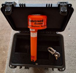 Honeywell  by Salisbury AC Voltage Tester