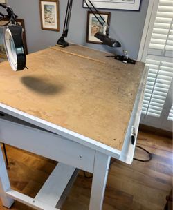 Metal draftsman artist desk  king city