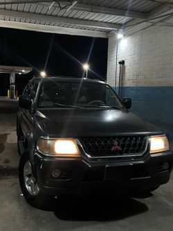 2000 Mitsubishi Montero Sport