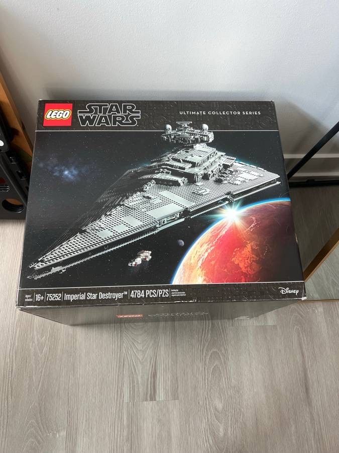 Lego Star Wars Imperial Star Destroyer 75252