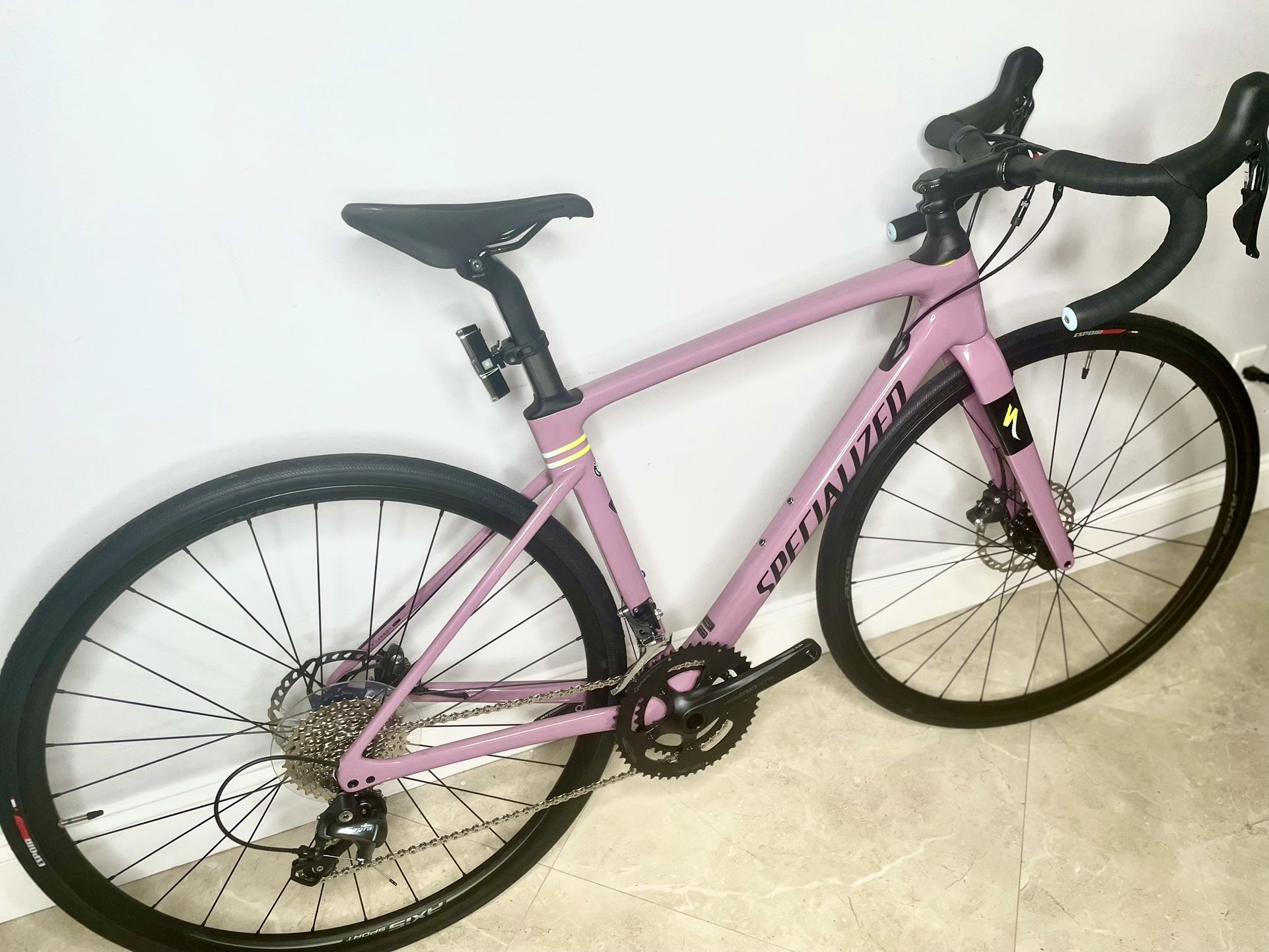 2020 52cm Specialized Roubaix Full Carbon Road Bike for Sale in Pembroke Pines FL OfferUp