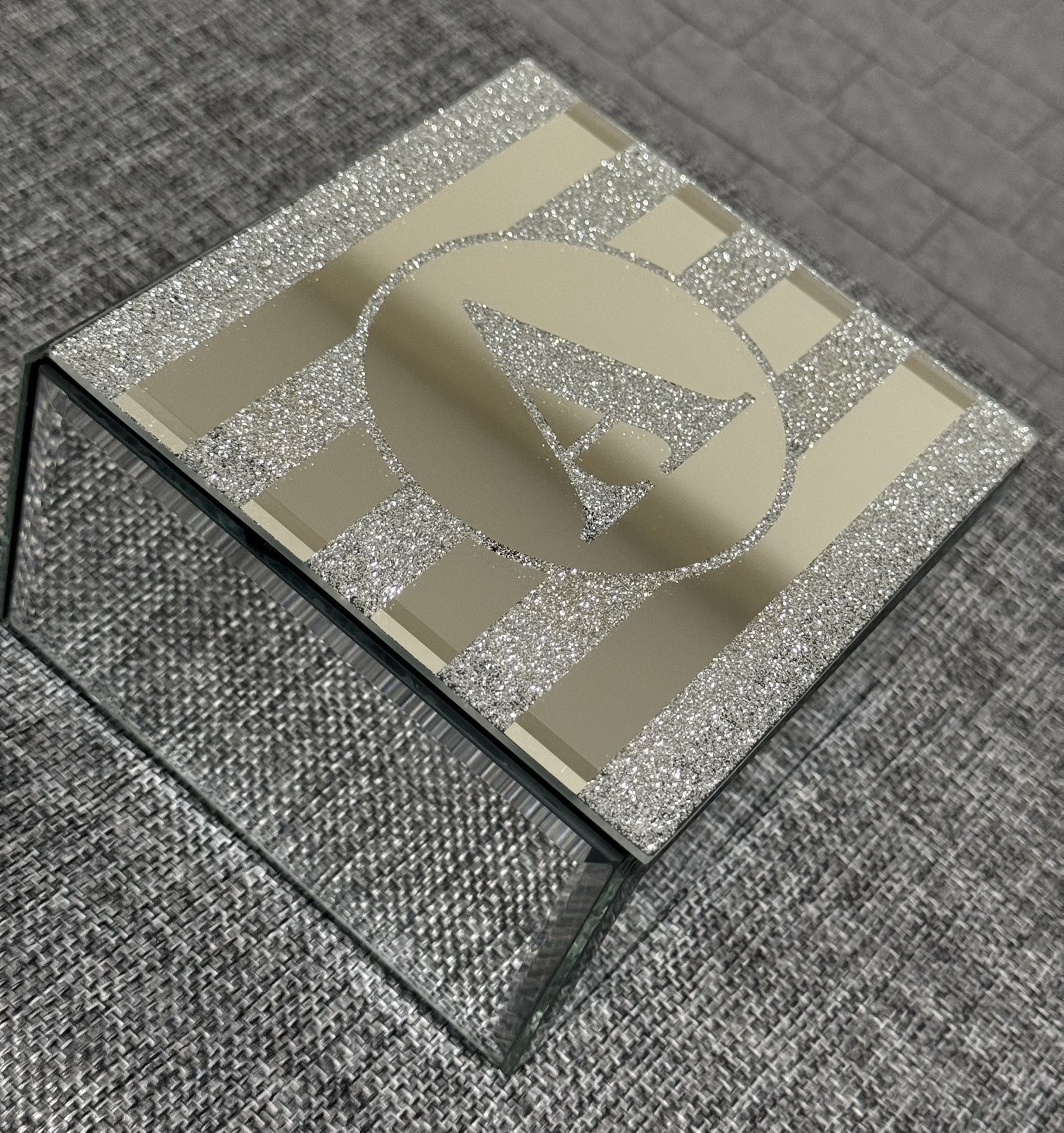 Mirrored Jewelry Box (Silver Glitter) - A