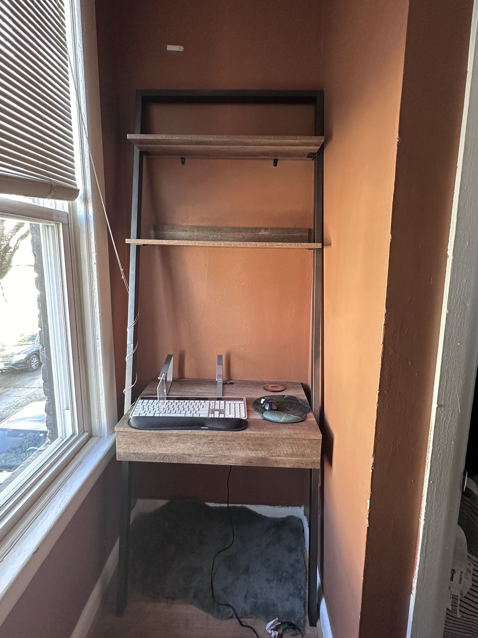 Ladder Desk w/Drawer and USB Ports