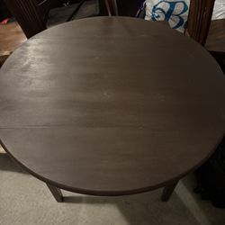 Medium Round Table With 4 Chairs 