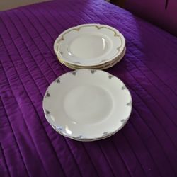 5 SAUCERS 