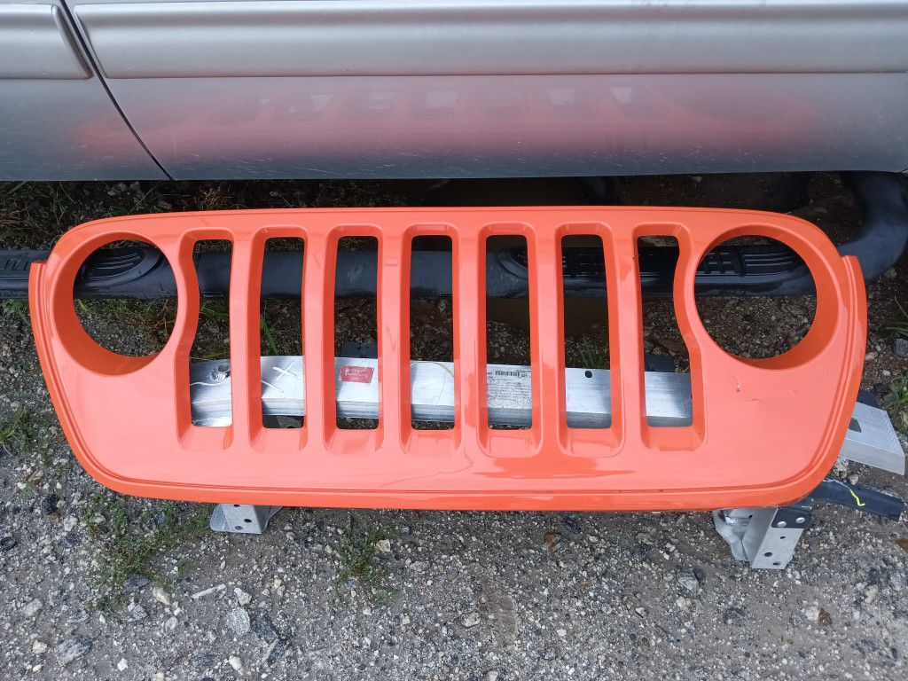 Front Grill For Jeep Wrangler JL And Gladiator JT Original Part
