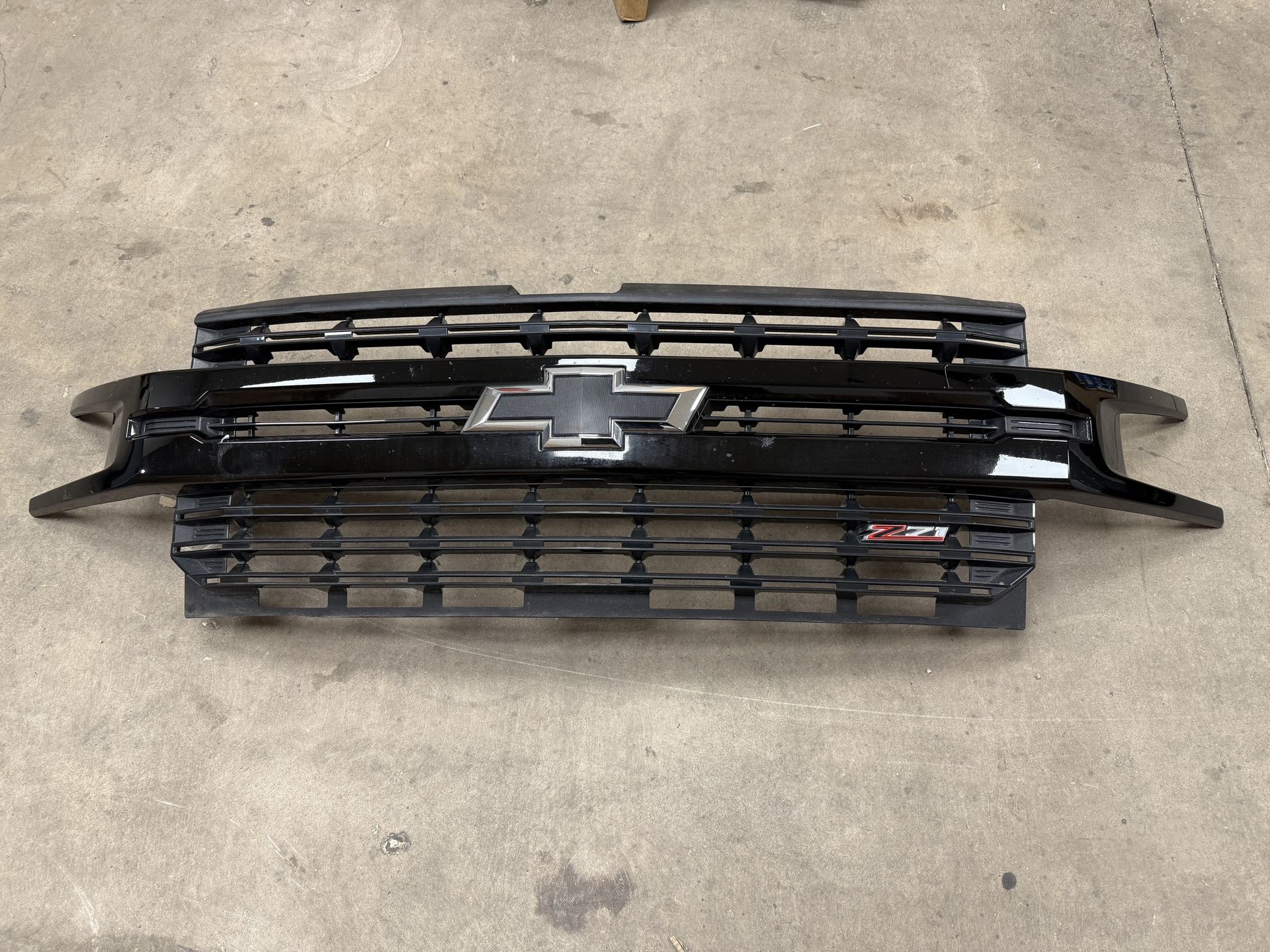 Chevry Silverado Grill