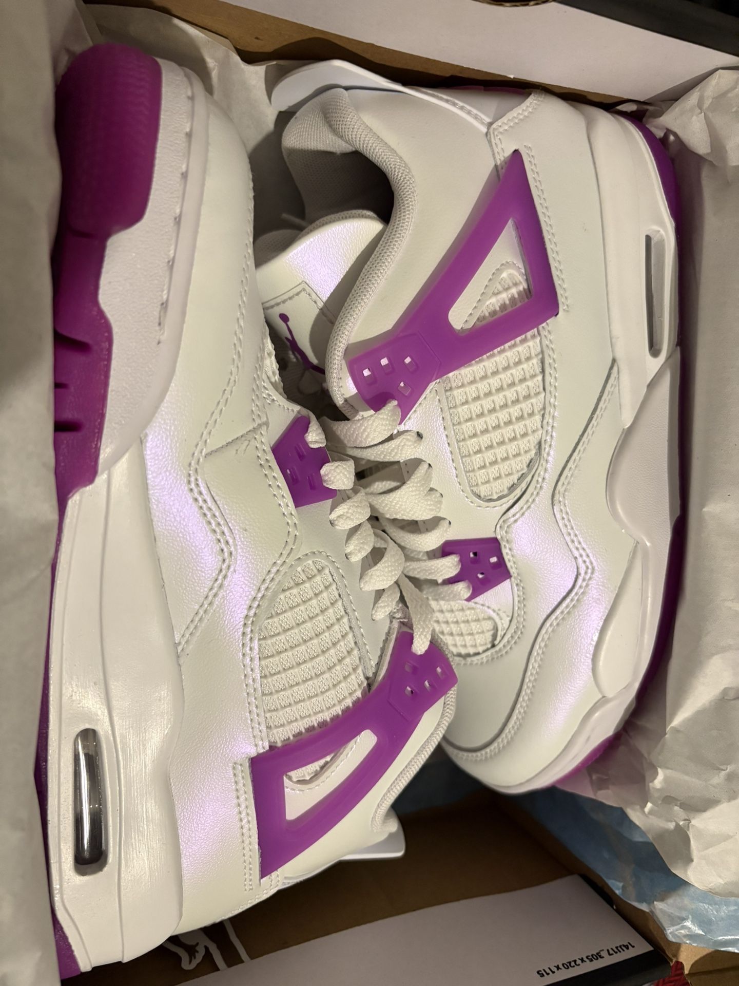 Air Jordan Retro 4 White/hyper Violet