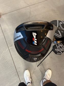 TaylorMade M4 Driver w/ Fujikura Atmos 5R Shaft (Broken Head)