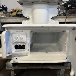Victor Dutchess Vintage  Stove 