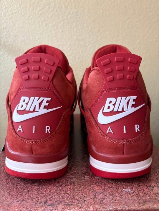Air Jordan 4 retro brick by brick size 9 DS ( non negotiable. No trade )