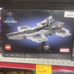 LEGO® Marvel 76295-1 The Avengers Helicarrier