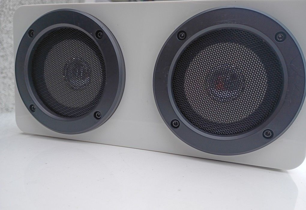 Wireless Rechargeable Speaker 