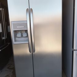 Refrigerator Stainless 