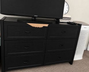 Black 6-Drawer Dresser / TV Stand