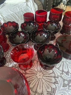 Glass serving set