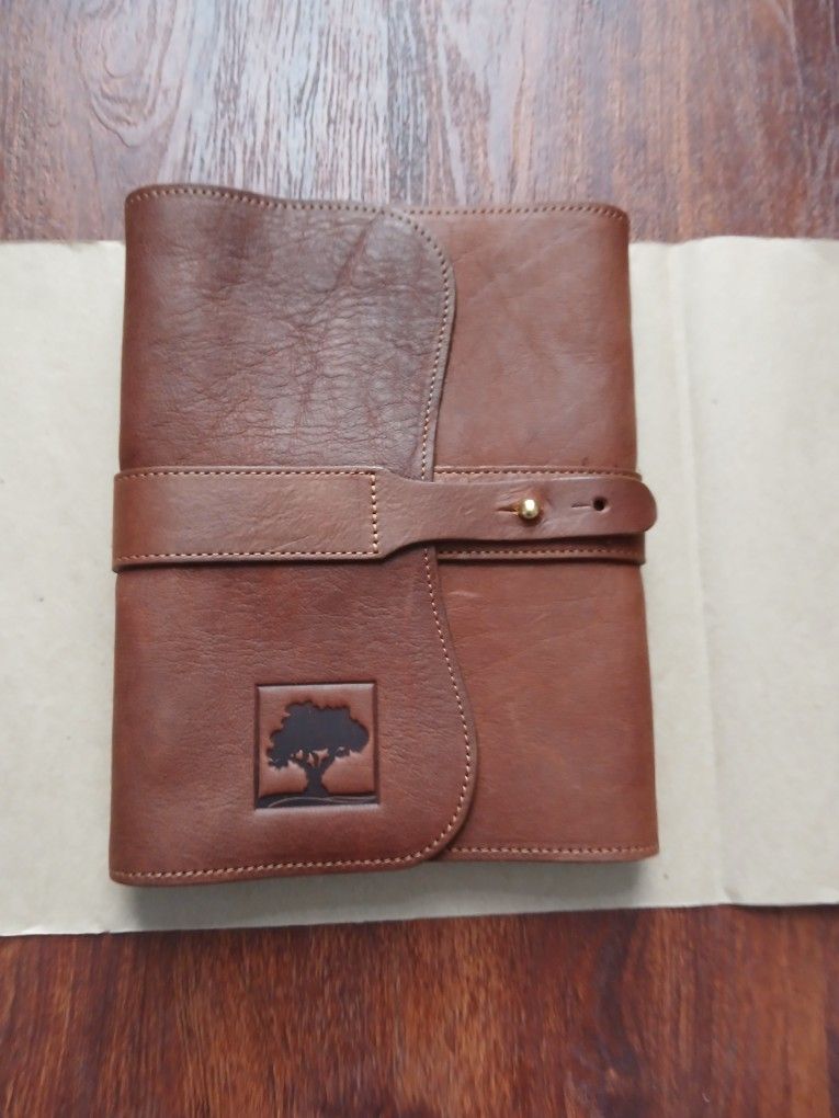 ✨️Col Littleton Leather Journal!✨️