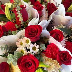 Pre Made Flower Bouquets