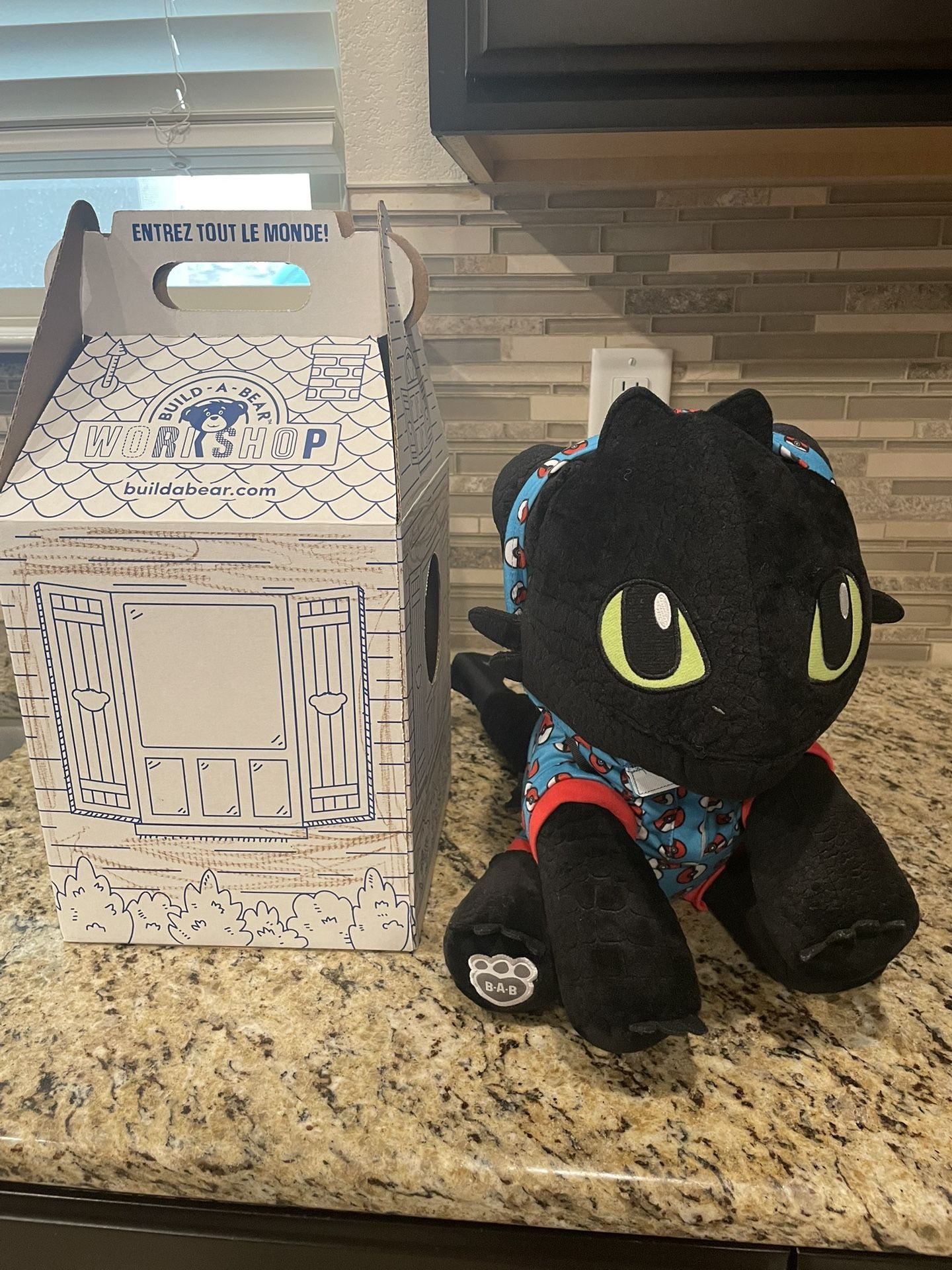 How to Train Your Dragon Toothless Plush—Build a Bear