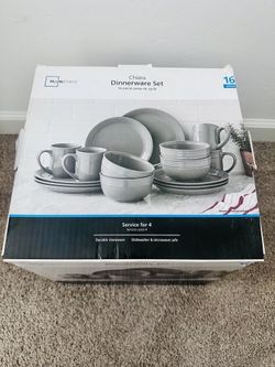 16 Pc Dinnerware Set