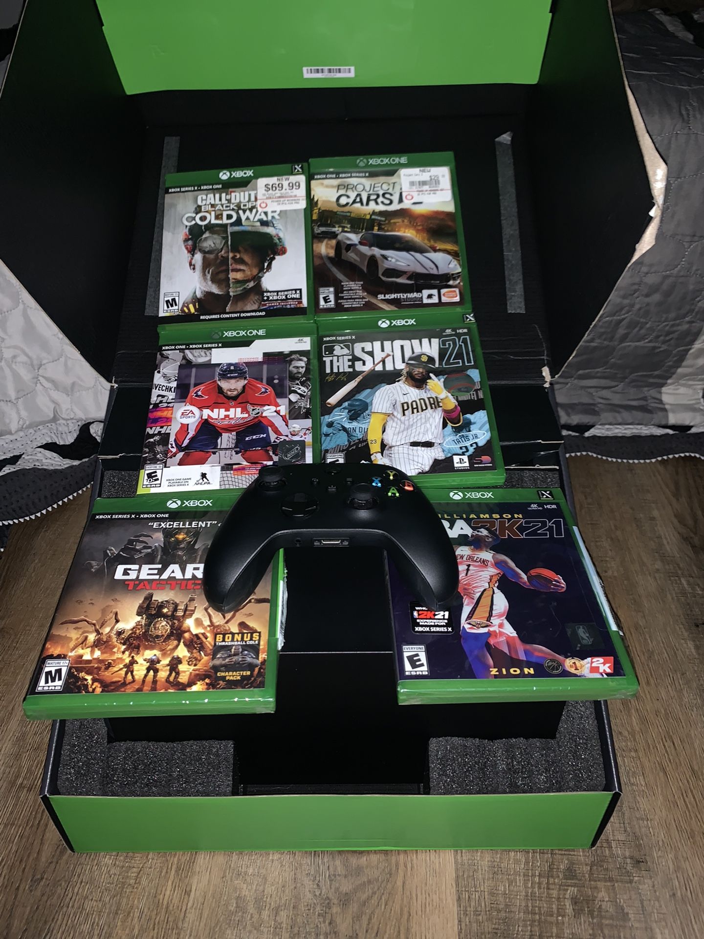 Xbox Series X With Games