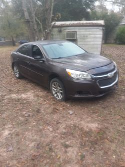  chevy malibu.2.5.   2015  
   Para partes 
