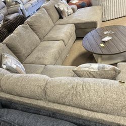 Stunning Stylish Cozy Sectional!