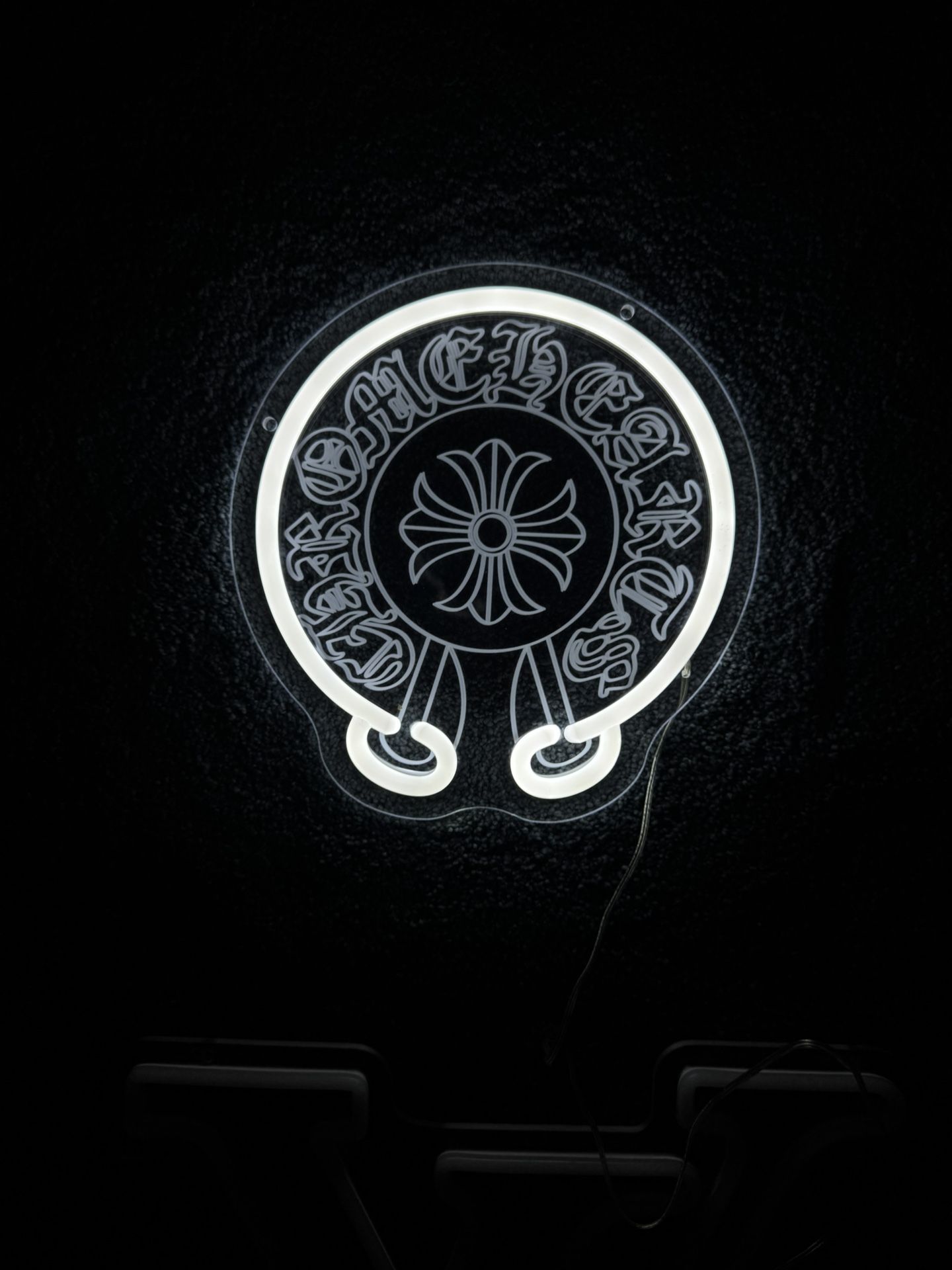 Chrome Hearts Light
