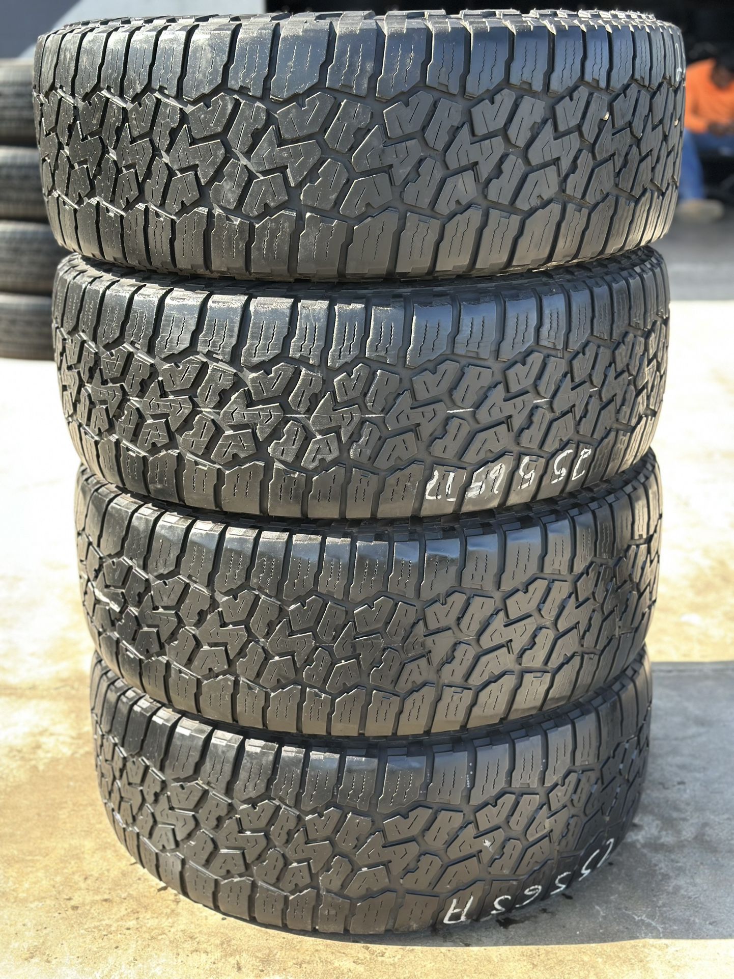 255/65/17