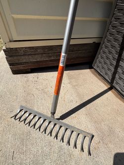 Garden rake