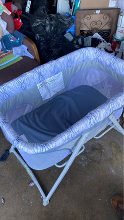 Baby Bedside Sleeper NEW